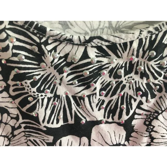 White Stag T-Shirt Beaded Black White Floral Top Medium 8 10 Casual Summer Shirt - Picture 2 of 8